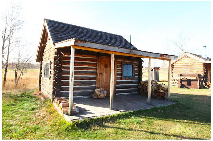 Flying U Ranch Hotel Seventy Mile House ภายนอก รูปภาพ