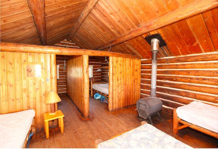 Flying U Ranch Hotel Seventy Mile House ภายนอก รูปภาพ